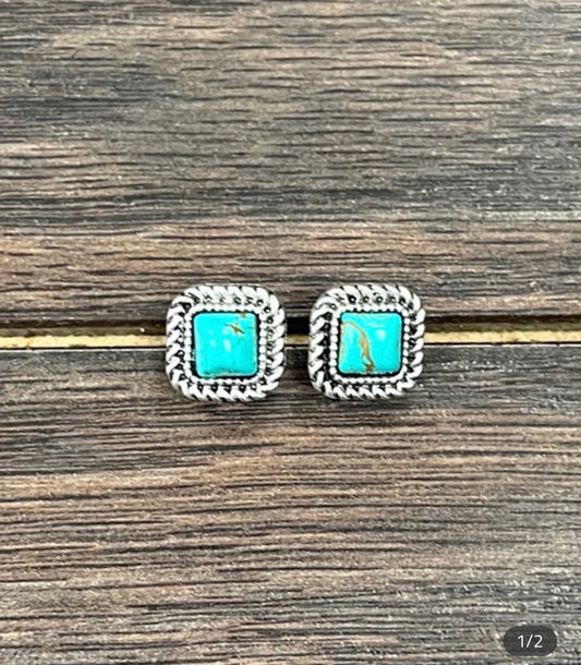 Twisted Turquoise